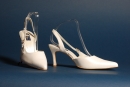 Törtfehér gyöngyházfényü bőr esküvői cipő