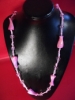 Rózsaszi csavartköves design hosszu nyaklánc (Bi/987)