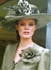 Elegáns angol női kalap, masnival és tolldísszel, Condici