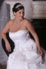 Elegánsan romantikus hófehér, strasszos molett XL mértű menyasszonyi ruha 