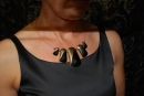 Fekete/arany "Dorothy Perkins nyakék és fülbevalók (Bi/1957)